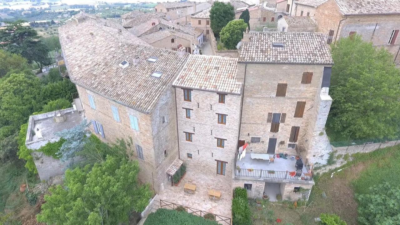 Il Castello Affittacamere Montecosaro  Eksteriør bilde
